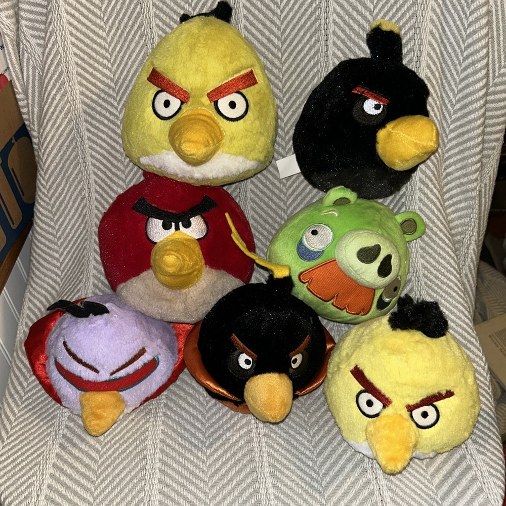 Angry Birds Plush Lot Of 8 Red, Superheros, Plack,‎ Mustache Pig 6" Set